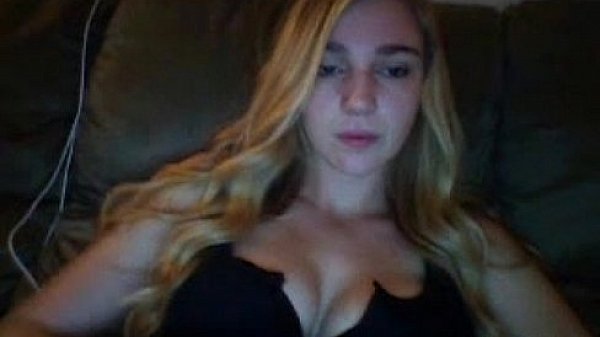 Blonde cutie on cam 33 