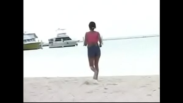 latina with big_boobs jogging