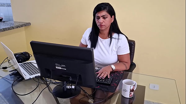 Nonton Nicoly Mattos N&atilde;o Resistiu E Deu O Cuzinho No Sof&aacute; Da Recep&ccedil;&atilde;o Depois De Mamar O Pau Do Chefe No Escrit&oacute;rio thumbnail