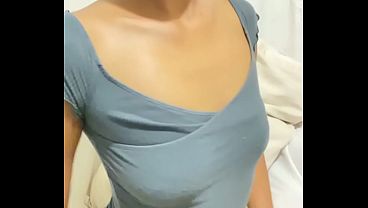 Nonton A Tiny Height Girl Who Is 5'0" Tall From The Philippines That I Just Met On The Street, I Offered To Have Fun . And Suddenly She Said Yes And She Would Suck My Dick thumbnail