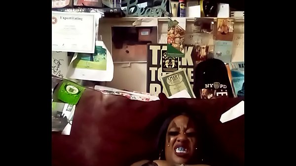 Play MP4 - Masturbating on Quarunteen&period;