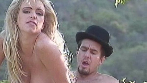 Outdoor sex hardcore fucked 