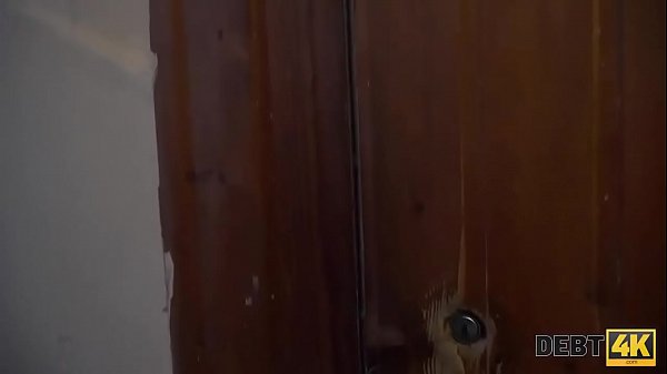 Play MP4 - Debt4k&period; Manager of the local night club returns the debt she took for a car