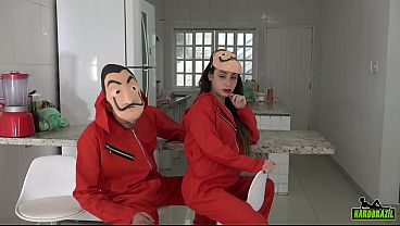 A Mais Nova Vers&atilde;o Da Putaria De La Casa De Papel thumbnail