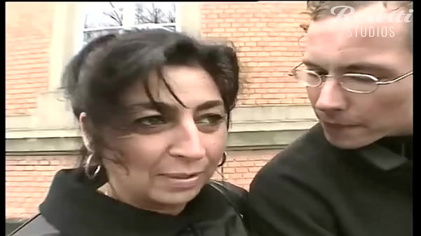 Biggi - 1 Kommt Sie mit und l&auml;sst sich ficken ? 