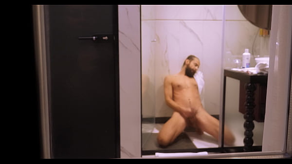 After Work I Cought A View To A Bathroom Of My Neighbor And Hiddenly Recorded Him thumbnail