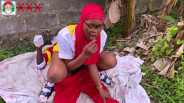 New_year fuck between African Santa_and stepdaughterof his_close friend in_the bush