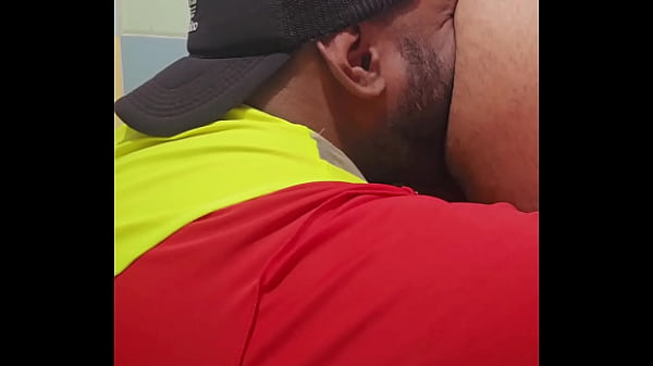 Oper&aacute;rios Casado Se Pegando No Banheiro thumbnail