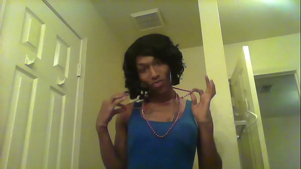 Play MP4 - Island trap bitch