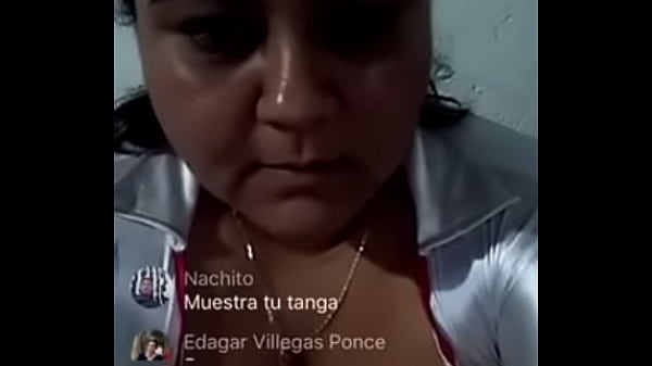 Baddo chica sexi toc&aacute_ndose