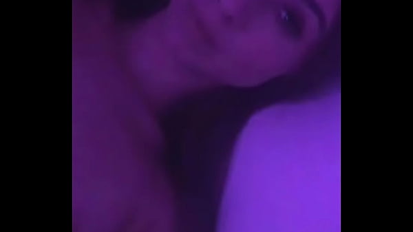 Nonton Sexy Girl Feeling Her Tits thumbnail