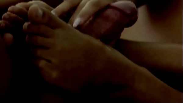 Mainstream "chronique sexuelle "uncut foot fetish scene 1 fake