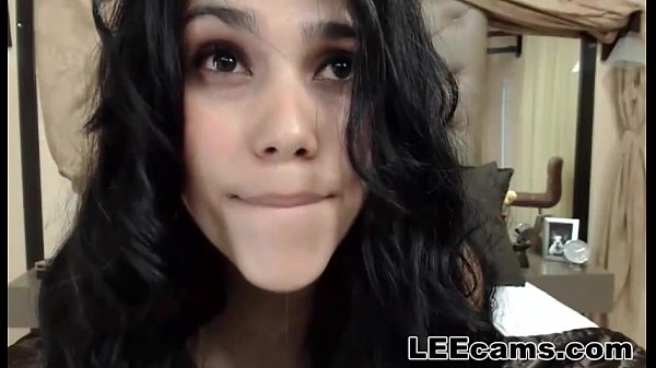 Funny brunette livecam