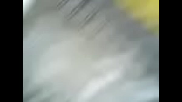 espiando bajo faldas