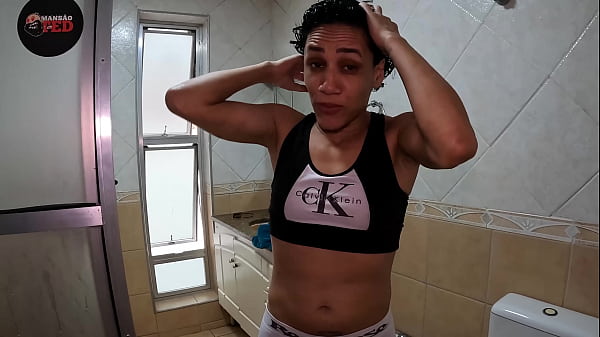 Agatha Kent por tr&aacute;s das c&acirc;meras na Mans&atilde;o do ted 