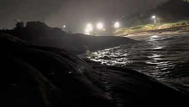 Nonton Novinha Deixou Namorado Na Praia Pra Dar A Bucetinha Atr&aacute;s Da Pedra Do Arpoador. thumbnail