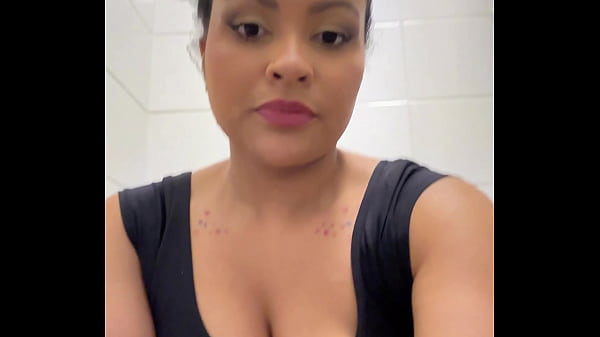 Nonton Gassy Ballerina Trying Not To Fart During Show Break thumbnail