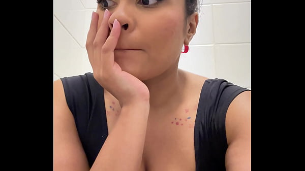 Gassy ballerina trying not to fart during show break 