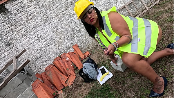 Nicoly gozei pra caralho na obra pra deixar os pe&otilde;es loucos 