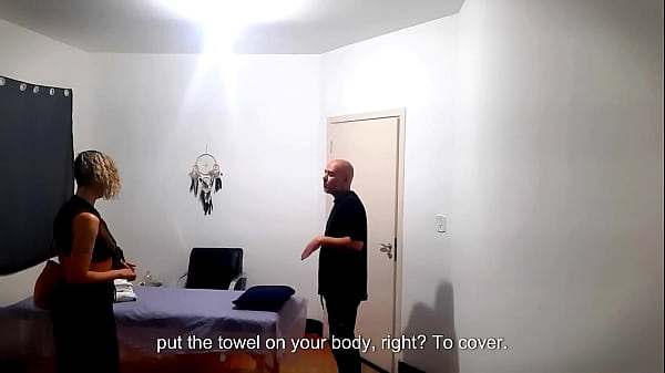 Play MP4 - She went to get a massage but was surprised by the therapist who ejaculated in her