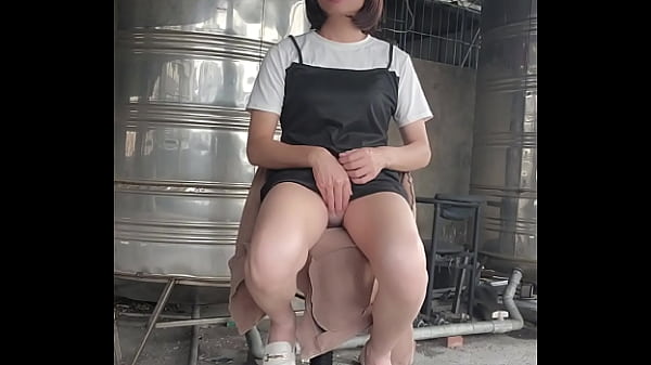 Play MP4 - Shemale Ting xuan's outdoor dildo anal sex&period;