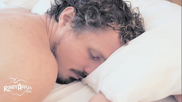 Play MP4 - Napping Hunk Solo Trailer