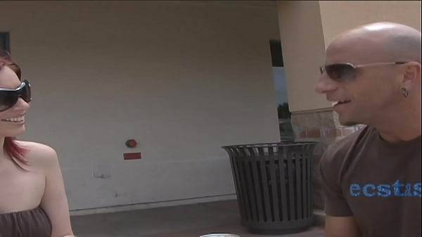 Sexy MILF Bounces Her Pussy on_a Massive Dick