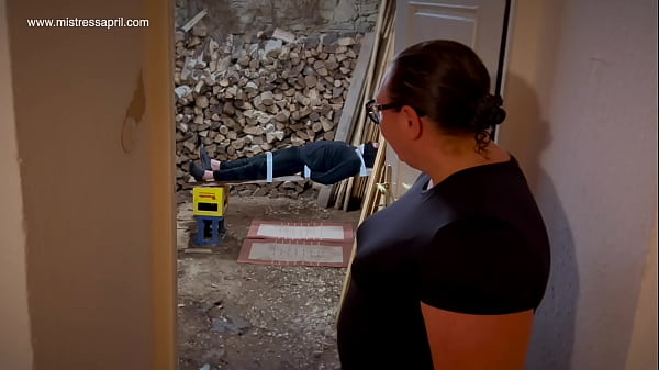 Play MP4 - Dominatrix Mistress Aprils special bed for slave tornment