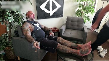 Foot Worship And Cigar Smoking With Oscar Bear thumbnail