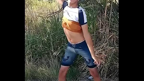 Dancing loba en publico 