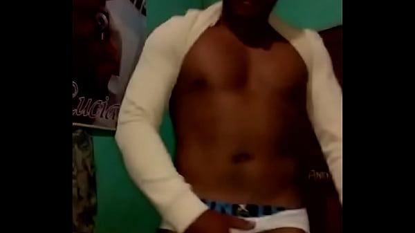 Paulo mostrando seu mastro pro Luciano RR