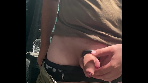 Play MP4 - Mon gros cockring au boulot