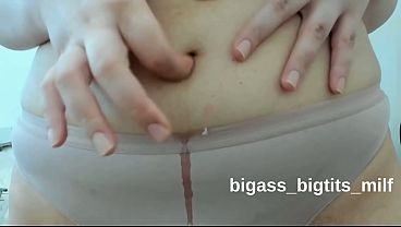 Spİt On Belly Button- Fİngerİng Belly Button- Belly Button Fetish thumbnail