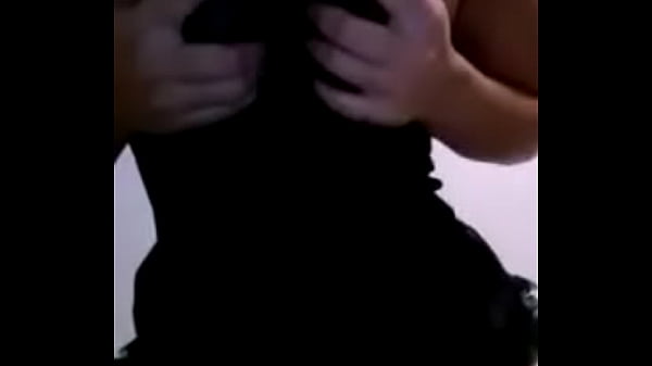 zorrita casada mueve el culo para sus aficionados