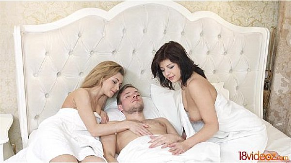 18videoz this home sex party has it all