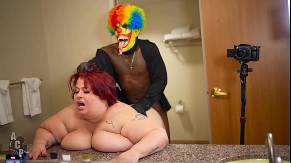 Gibby The Clown Doing Honest Work In The Pussy And Delivering A Powerful Blow To Bbw thumbnail