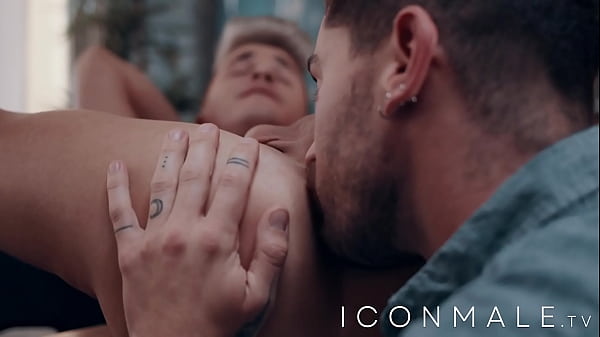 Play MP4 - I get naked in class and end up having a threesome with the teacher