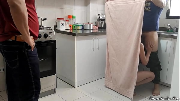 MiMadrastra es una Perra_que le Gusta quela Folle al Lado de su_Marido Cornudo que la Complace NTR