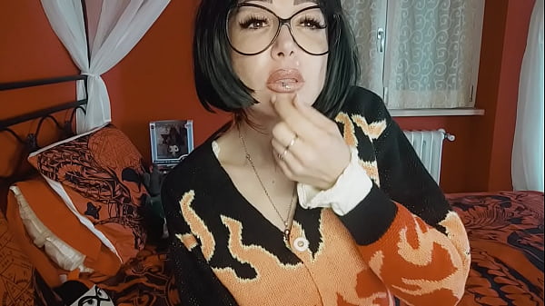 The Giantess Uses You In Place Of Her Missing Tooth thumbnail