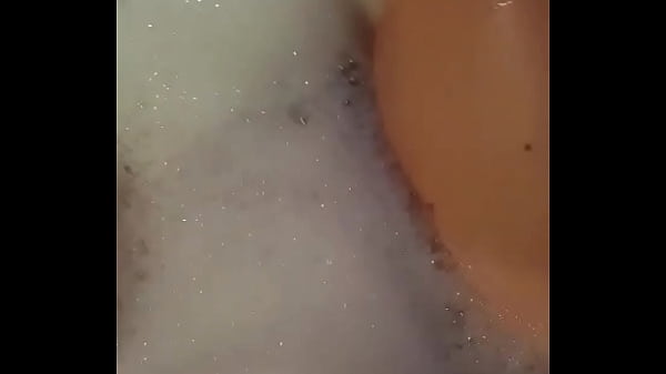Je vous retrouve tout les soirs apr&egrave;s 22h00 sur camcokine du lundi au jeudi 