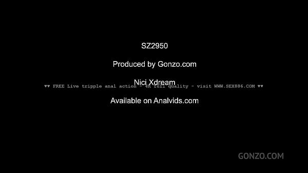 Nonton Schreeuwende Hoer Neemt Gangbang Gekte Naar Een Hoger Niveau, Stink Kut Druipend, Triple Anaal Scheurt Haar Open, Triple Kut Rekt Haar Grenzen, Spuitend Ongecontroleerd In Een Vieze Storm Van Extreme Lust thumbnail