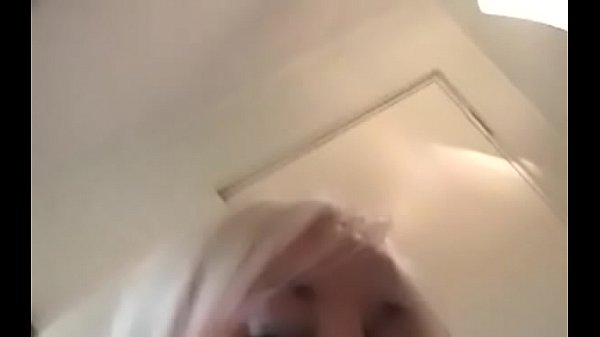 Nonton Beautiful Floozy Enjoys Deep Love Tunnel Bang thumbnail