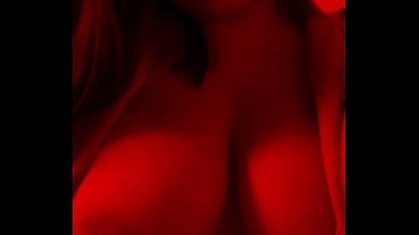 Nonton Big Boobs thumbnail