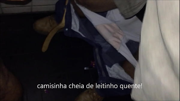 um fa foi no cine arouche e meu viu la e fodeu meu cu 2x  gozou 2x. usei as calcinhas da Kelly 