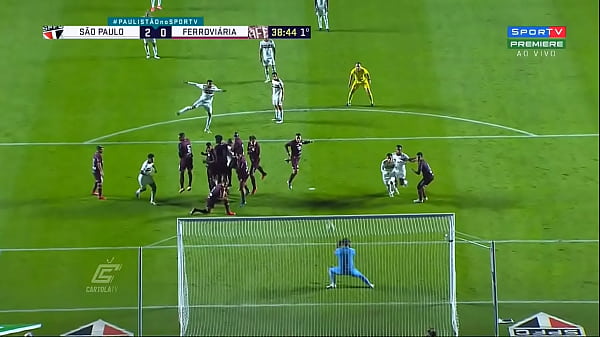 Passe_pornográfico deMartínBenítez e pablo não desperdiça enfiaa bola_com tudoe passao ferrona ferroviária