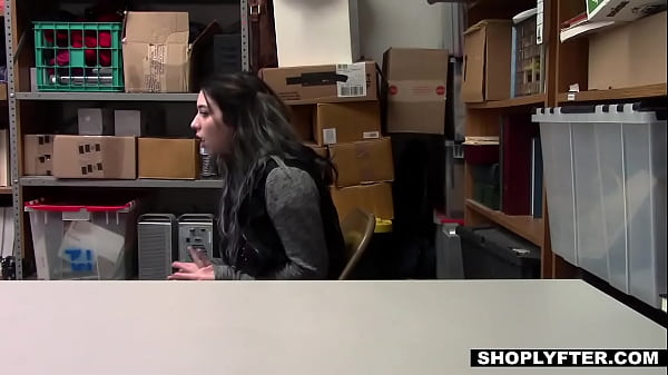 Smart cutie offering her thick assfor a_b. bang