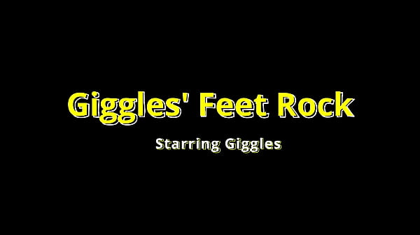 Giggles' Feet Get Wet At The Beach On Beat2FeetCom 