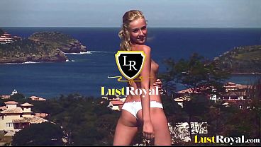 Nonton Candra Takes Her First Huge Monster Cock And Its Black thumbnail