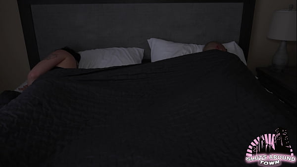 Roommates fuck on move in day 