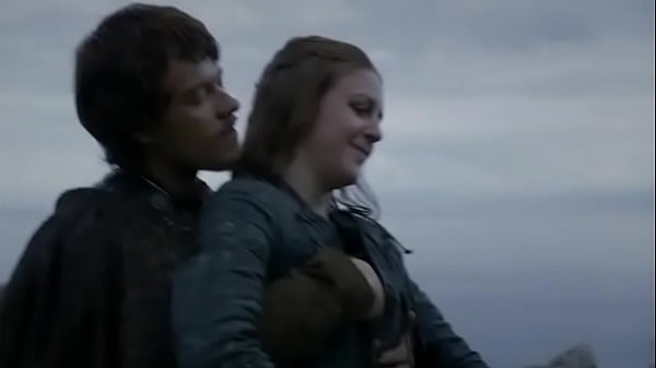 Play MP4 - Yara Greyjoy hot moments game of thrones Gemma Whelan and Indira Varma&period;